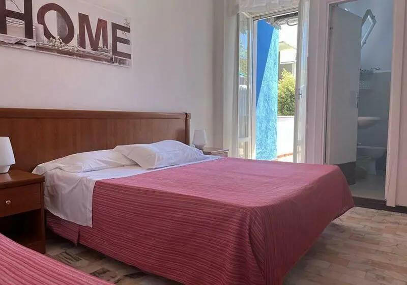 Comfort Kolmen Hengen Huone, Caravan