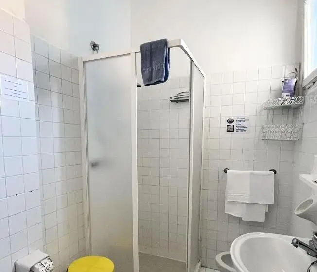 Standard-huone, Caravan