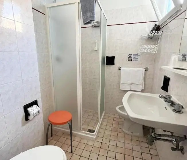 Standard-huone, Caravan