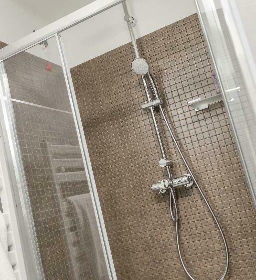 غرفة قياسية, Ferrari