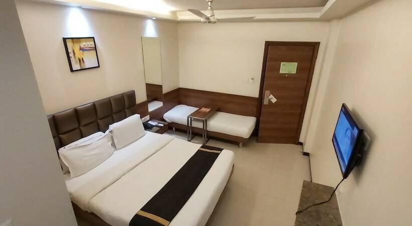 חדר סופריור, Kyriad Hotel Indore By Othpl