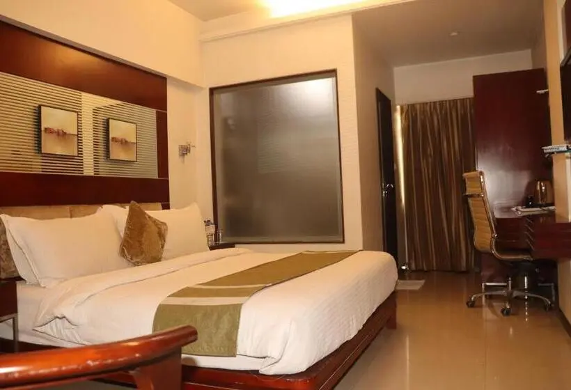 プレミアムルーム, Kyriad Hotel Indore By Othpl