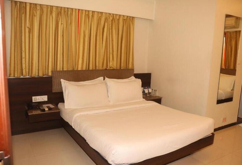 סוויטה, Kyriad Hotel Indore By Othpl