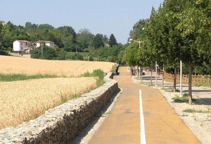 חדר סטנדרט לשלושה עם נוף לגינה, B&b Casa Liberty