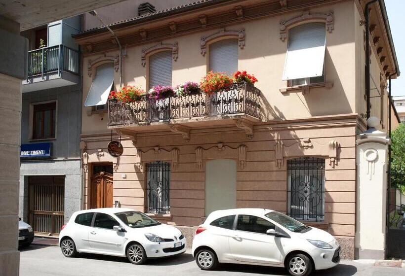 اتاق استاندارد سه تخته با چشم‌انداز باغ, B&b Casa Liberty