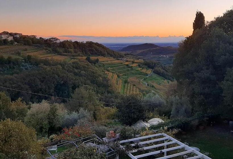 جناح مزود بتراس, Antica Corte Panego