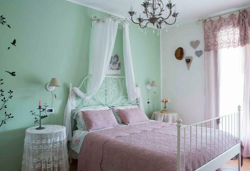 Номер Стандарт Вид на Сад, La Casa Di Menny Maison De Campagne