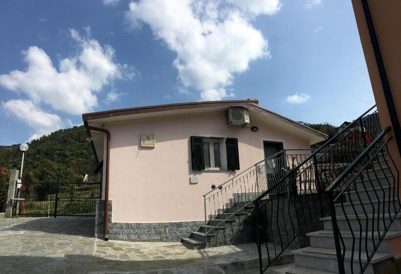 آپارتمان 1 خوابه با چشم‌انداز باغ, La Casa Di Menny Maison De Campagne