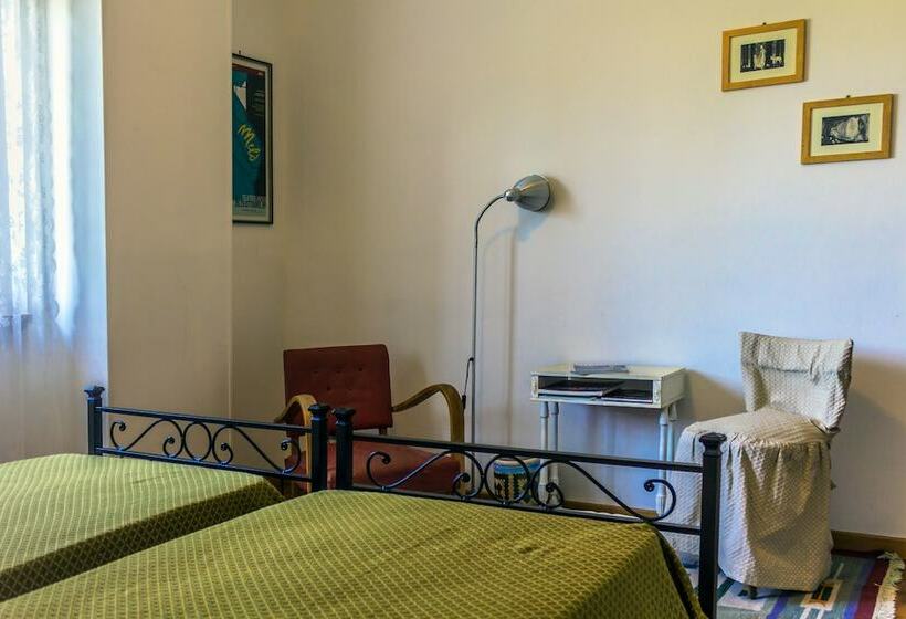 غرفة قياسية, Le Monachette