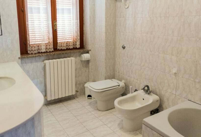 غرفة قياسية, Le Monachette