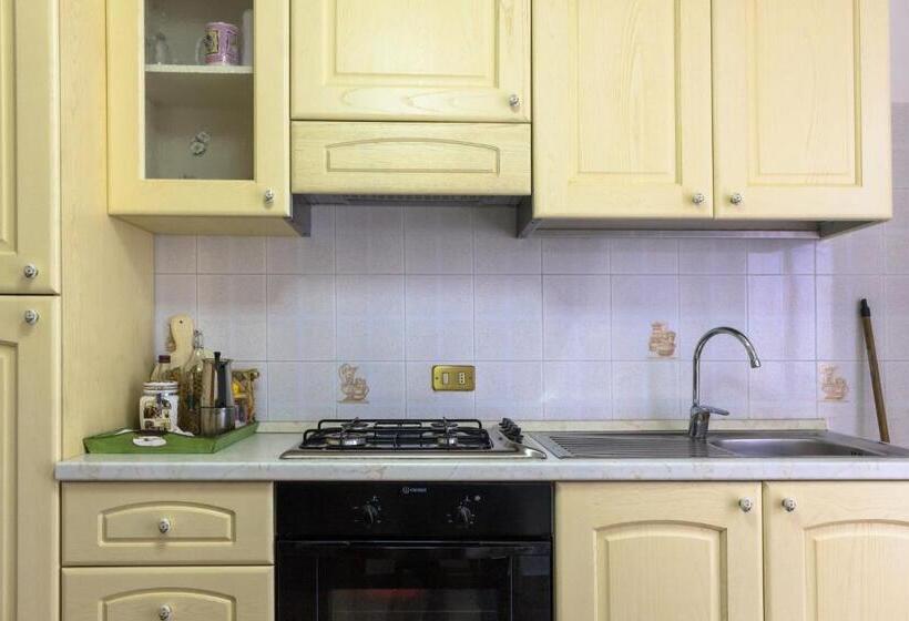 فيلا غرفتين نوم, Le Monachette