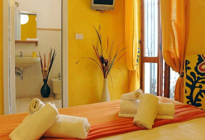 Standard Room, Matlis