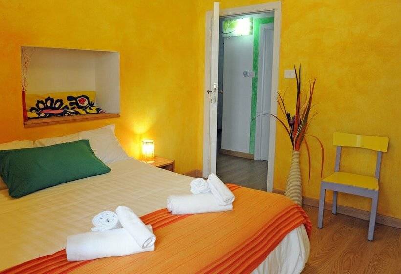 Standard Room, Matlis