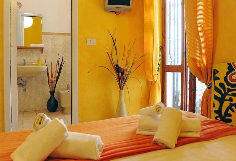 Standard Room, Matlis