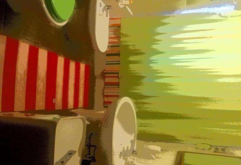 스탠다드 트리픔 룸 공동욕실, Su Planu