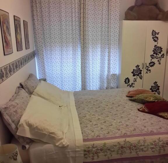 스탠다드 트리픔 룸 공동욕실, Su Planu