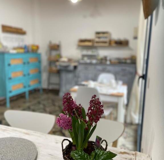 חדר סטנדרט לשלושה, Torremana