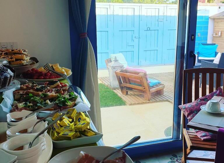 חדר סופריור לשלושה, Torremana