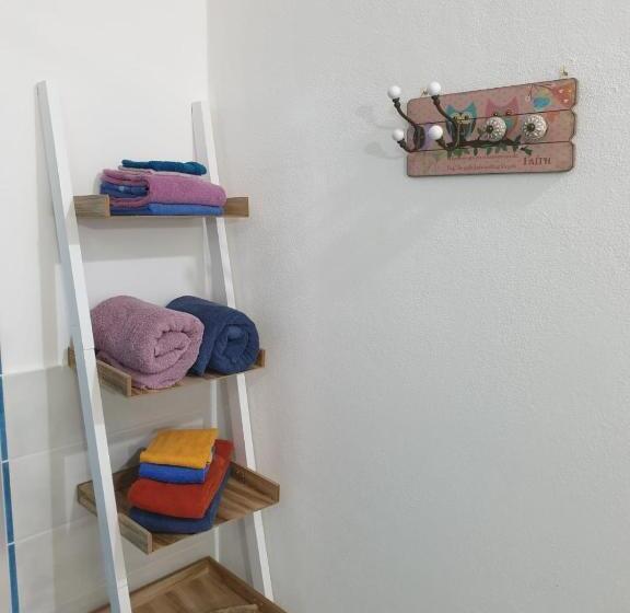 חדר סופריור לשלושה, Torremana