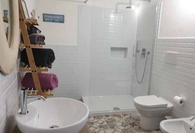 חדר משפחתי, Torremana