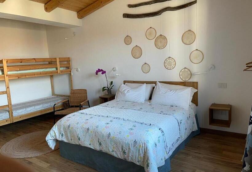 חדר סופריור לשלושה, Torremana