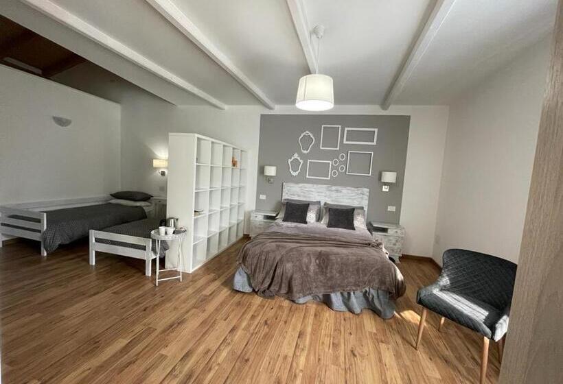 חדר משפחתי, Torremana