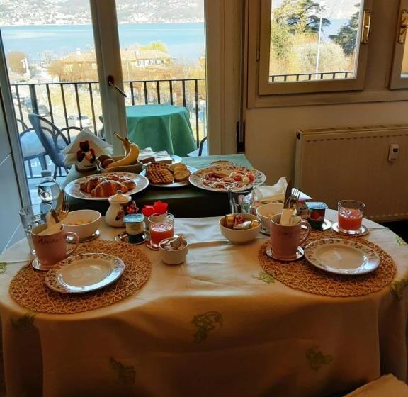 Номер Стандарт, Tosca House