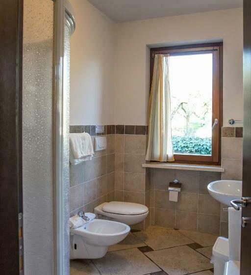 이코노미 룸, Villa Maddalena