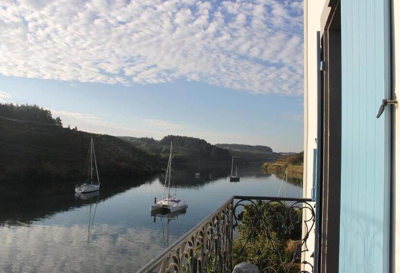 غرفة قياسية مطلّة علي البحر, Villa Pen Prad