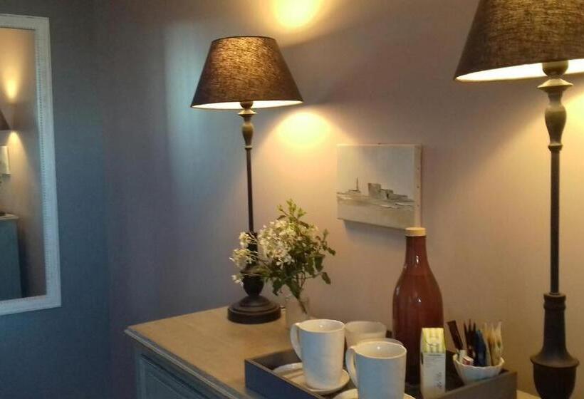 غرفة قياسية مطلّة علي البحر, Villa Pen Prad