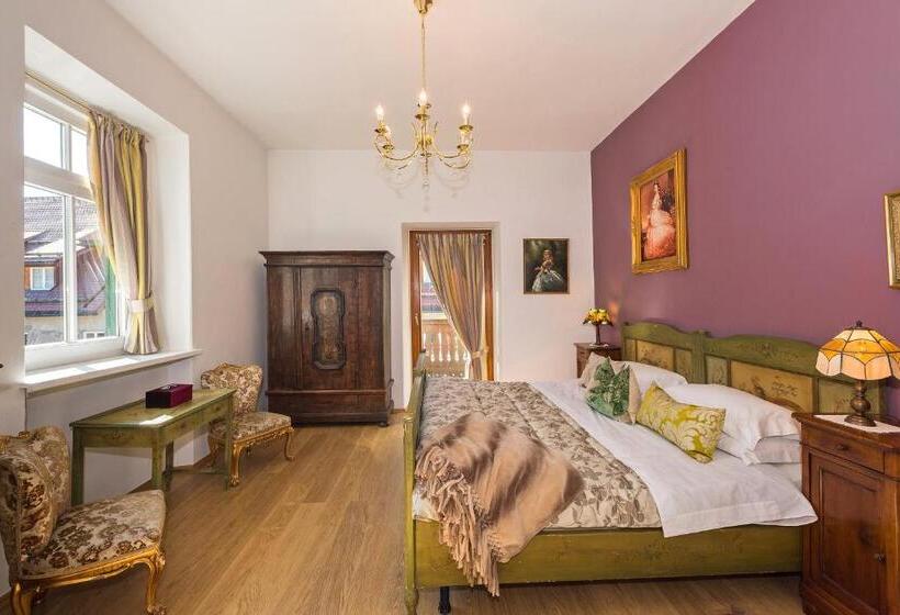 Люкс с Балконом, Zenana Boutique