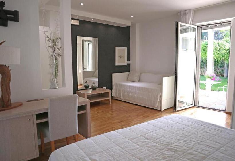 4인용 스탠다드 룸, Adagio Salentino