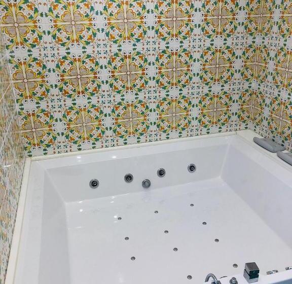 جناح, Da Clotilde