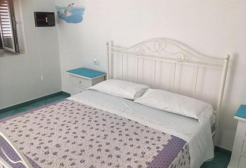 جناح, Da Clotilde