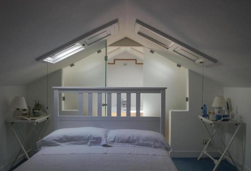 标准间, La Locandina