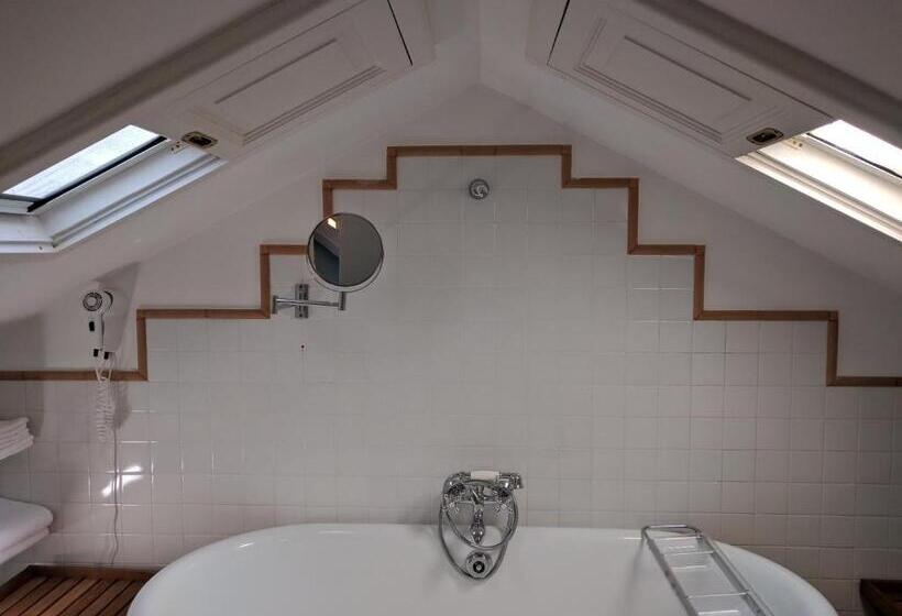 标准间, La Locandina