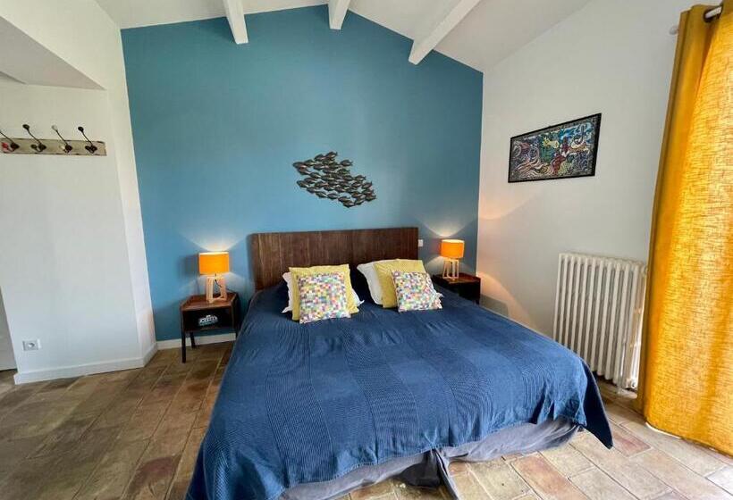 수피리어 룸, La Singulière