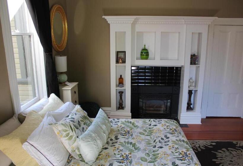 Family Suite, Robert Porter House Inn