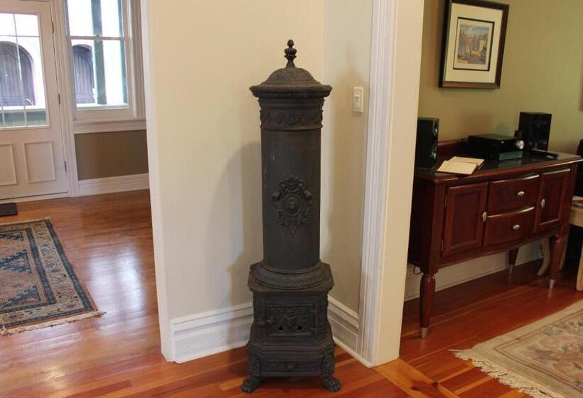 Family Suite, Robert Porter House Inn