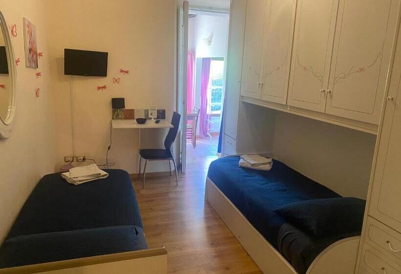 Quarto Estandar Banheiro Compartilhado, Villa Zara