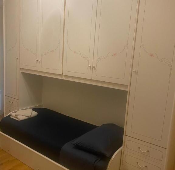 اتاق استاندارد با سرویس بهداشتی مشترک, Villa Zara