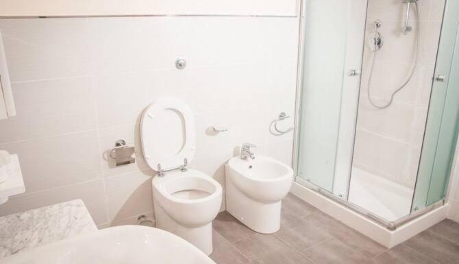 اتاق استاندارد با سرویس بهداشتی مشترک, Villa Zara