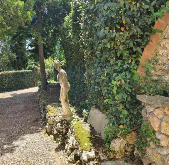 اتاق استاندارد با سرویس بهداشتی مشترک, Villa Zara