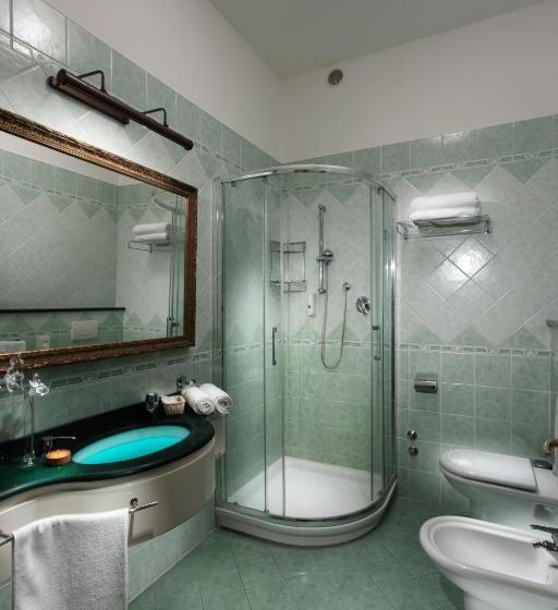 Triple Room Sea View, Internazionale