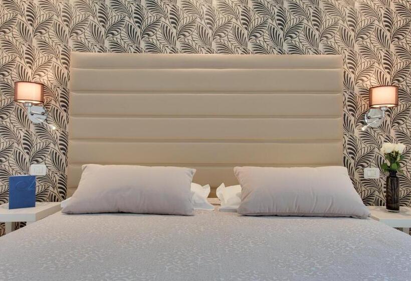 اتاق استاندارد سه تخته با بالکن, Internazionale