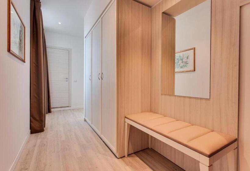 اتاق استاندارد سه تخته با بالکن, Internazionale