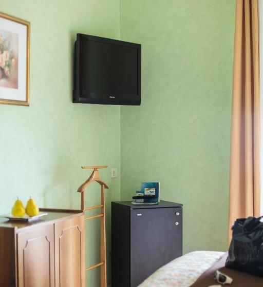 اتاق استاندارد, Internazionale