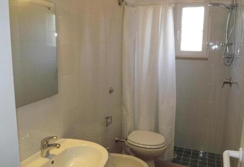 스탠다드 트리플 룸, Villa Apollonia B&b