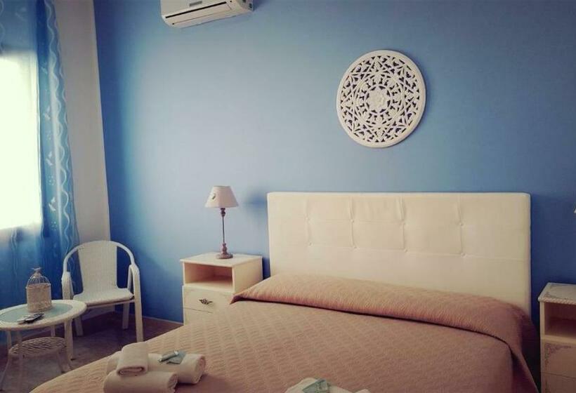 スタンダードルーム, Demetra Malophoros