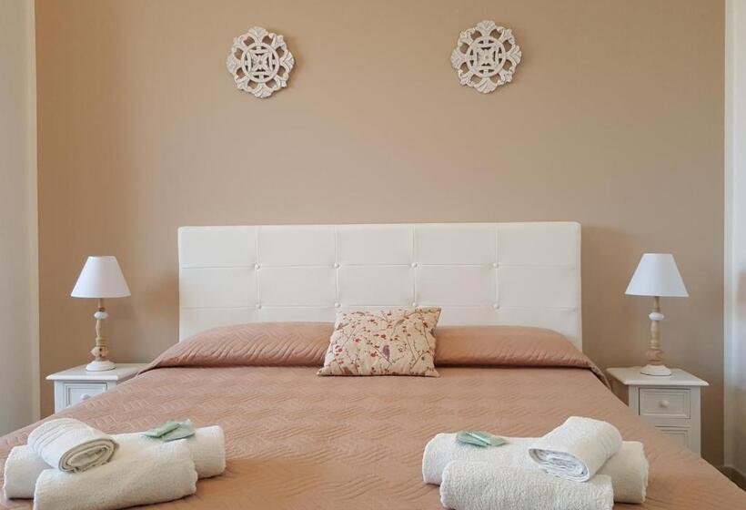 スタンダードトリプルルーム, Demetra Malophoros